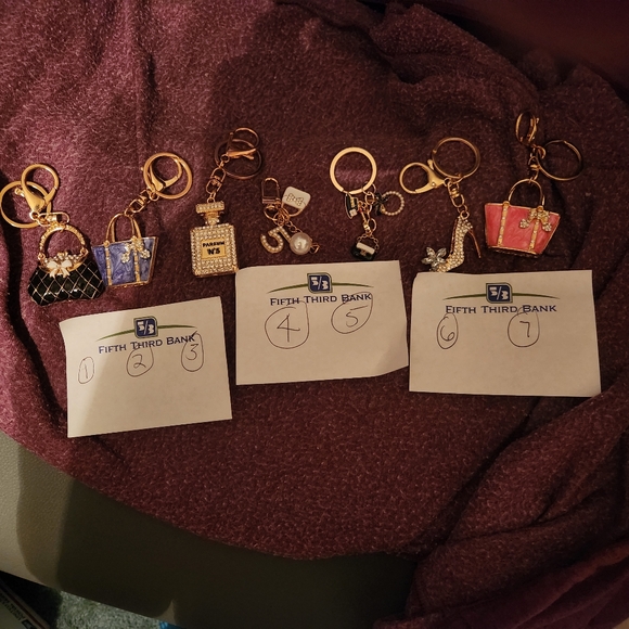 Come LIVE with me! Auction Sunday 330 pm est - Picture 15 of 17